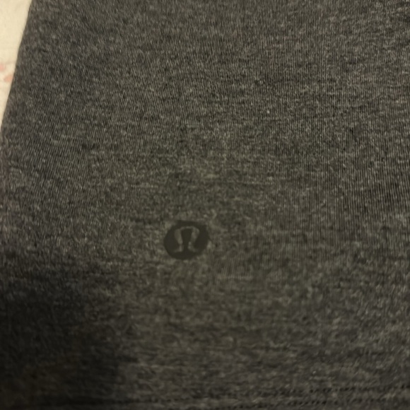 NWOT Lululemon crop top Charcoal grey - Picture 3 of 3